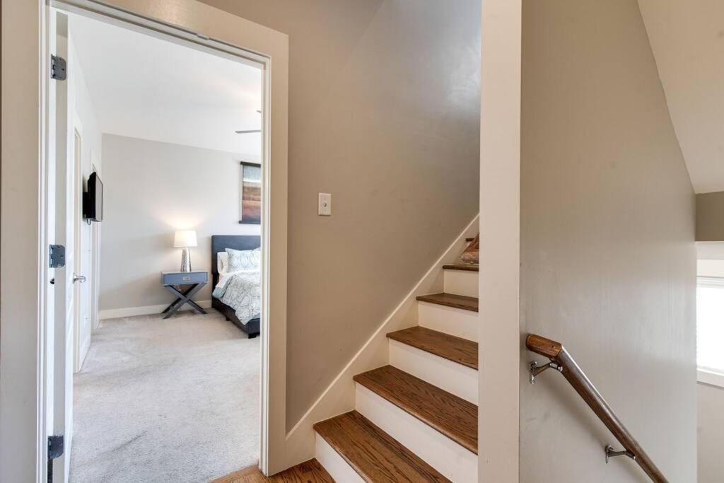 Cashville - Stylish Condo Minutes From Broadway ナッシュビル エクステリア 写真