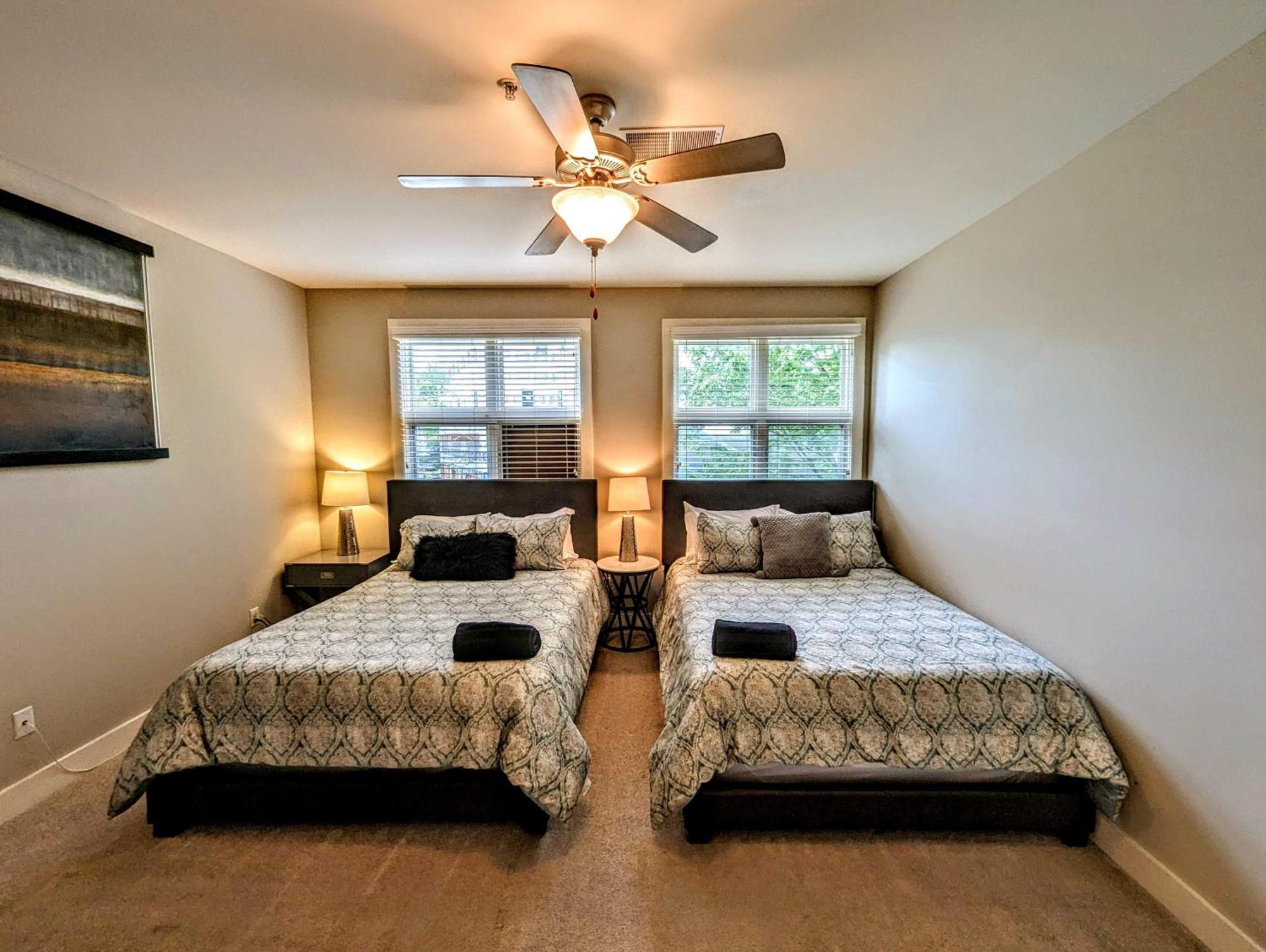 Cashville - Stylish Condo Minutes From Broadway ナッシュビル エクステリア 写真