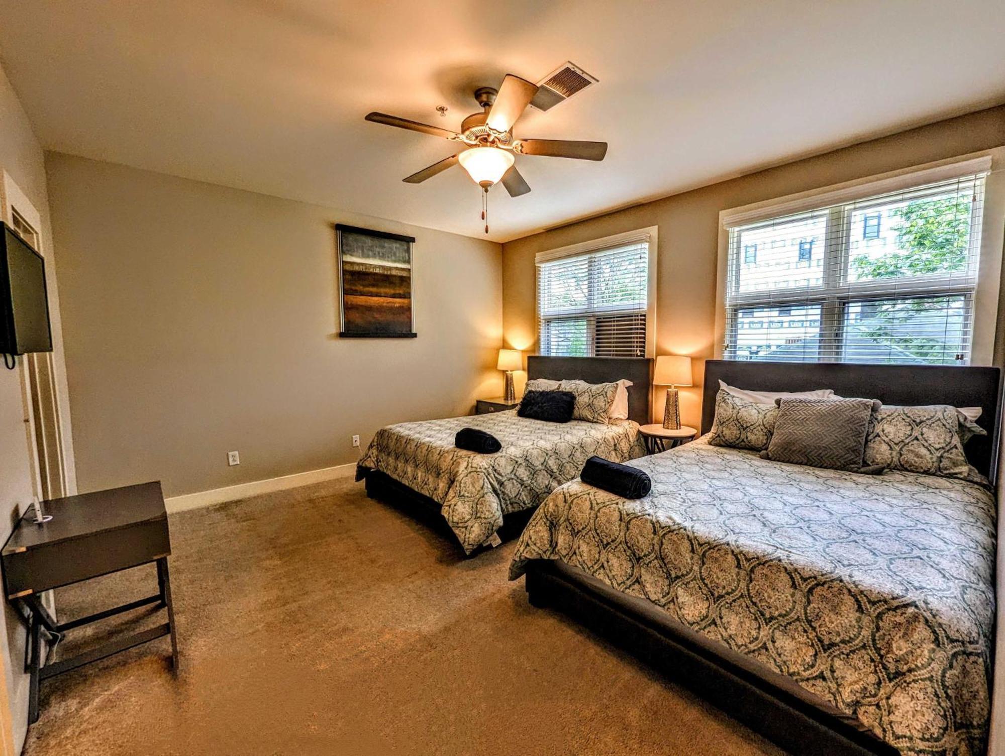 Cashville - Stylish Condo Minutes From Broadway ナッシュビル エクステリア 写真